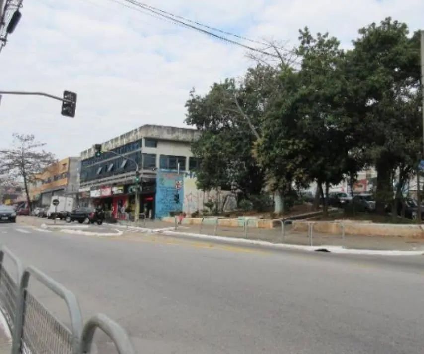 Prédio comercial na Avenida Osvaldo Valle Cordeiro, 328  904 m² - Foto 3