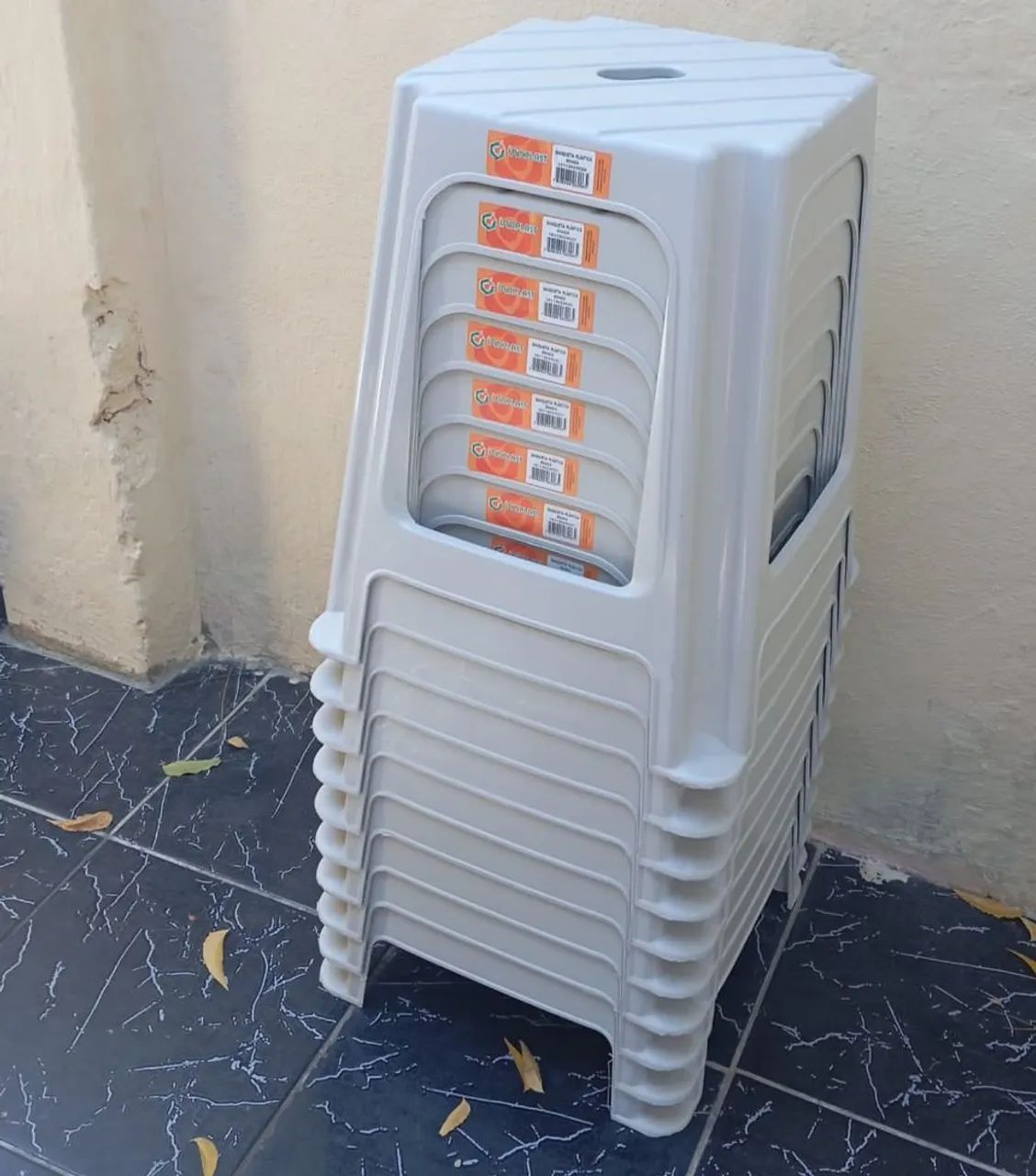 Banqueta de plástico  - Foto 3