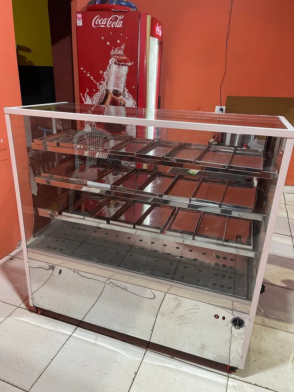 Expositor de salgados fabricamos !