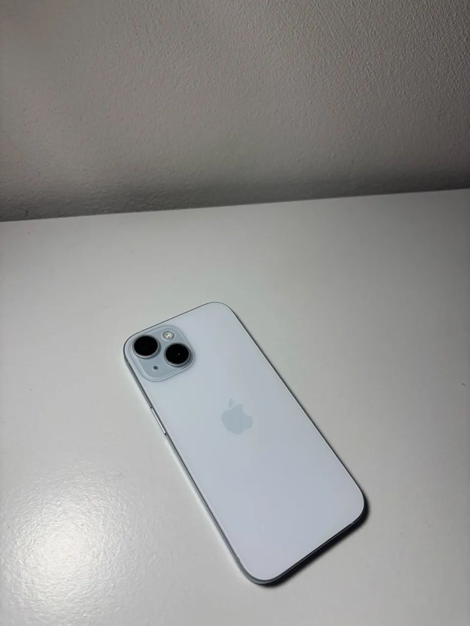 IPHONE 15 TOP