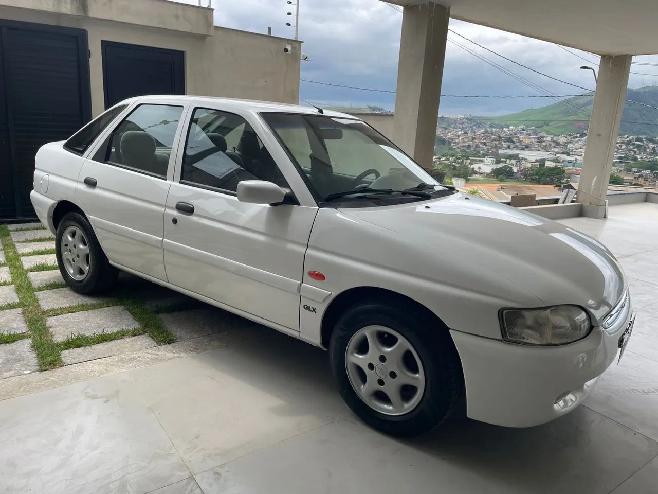Ford Escort GLX 1.8i 16V 4P 2000