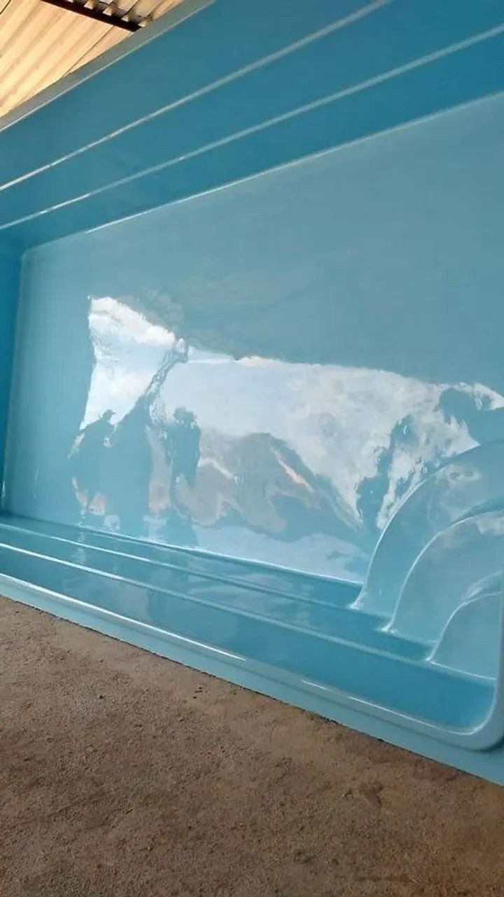 Piscina de fibra rubi