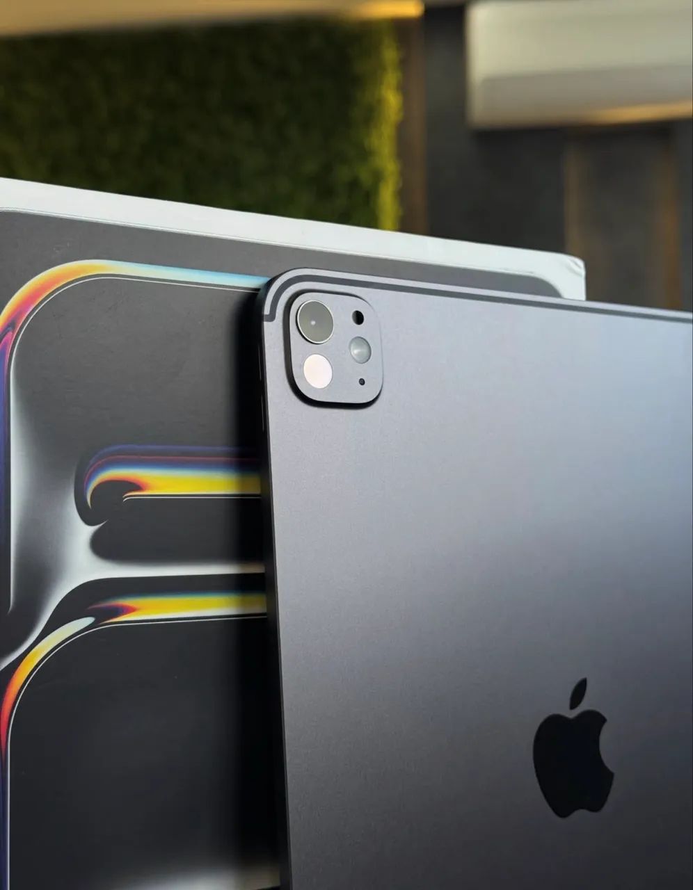 iPad Pro M4 13 1TB Wi-Fi- Space black  - Foto 4