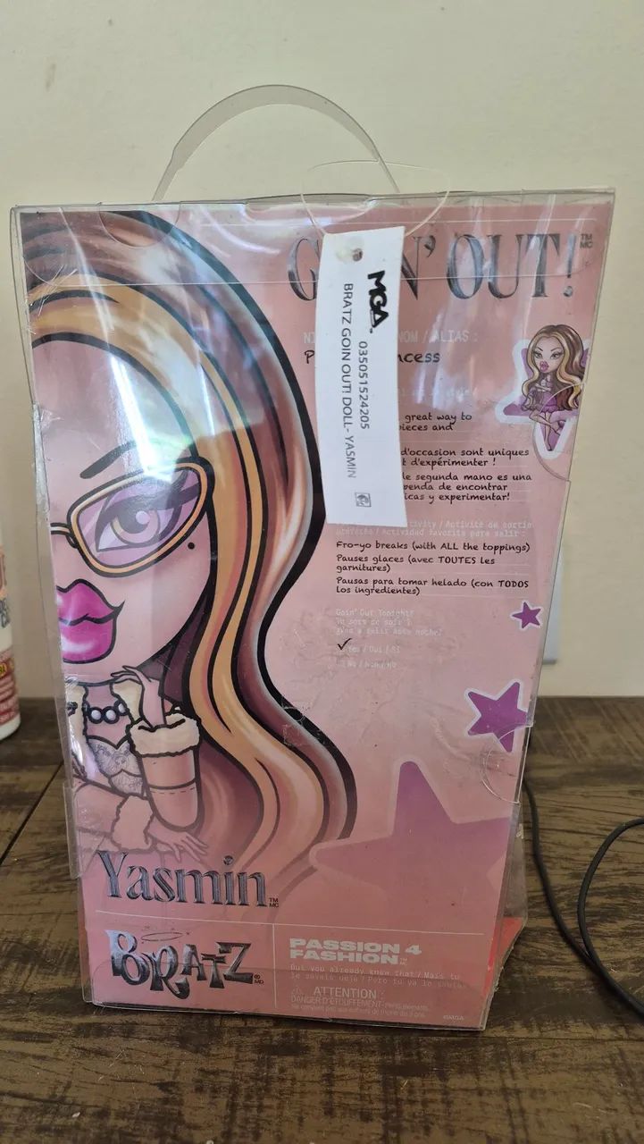 caixa boneca bratz yasmin - Foto 3