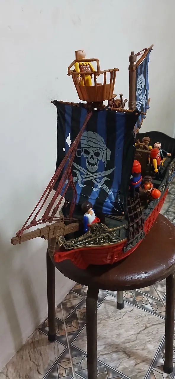 Navio pirata ? ? ? 