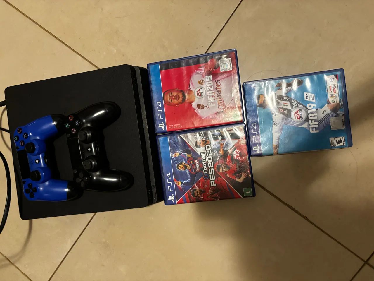 Vendo ps4 slim 1tb - Foto 2