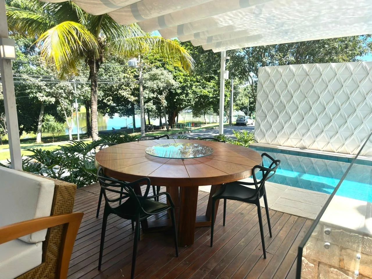 Vendo mesa de madeira