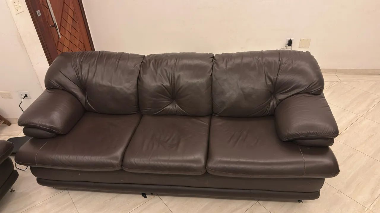 Sofá de couro 2 e 3 lugares - Foto 5