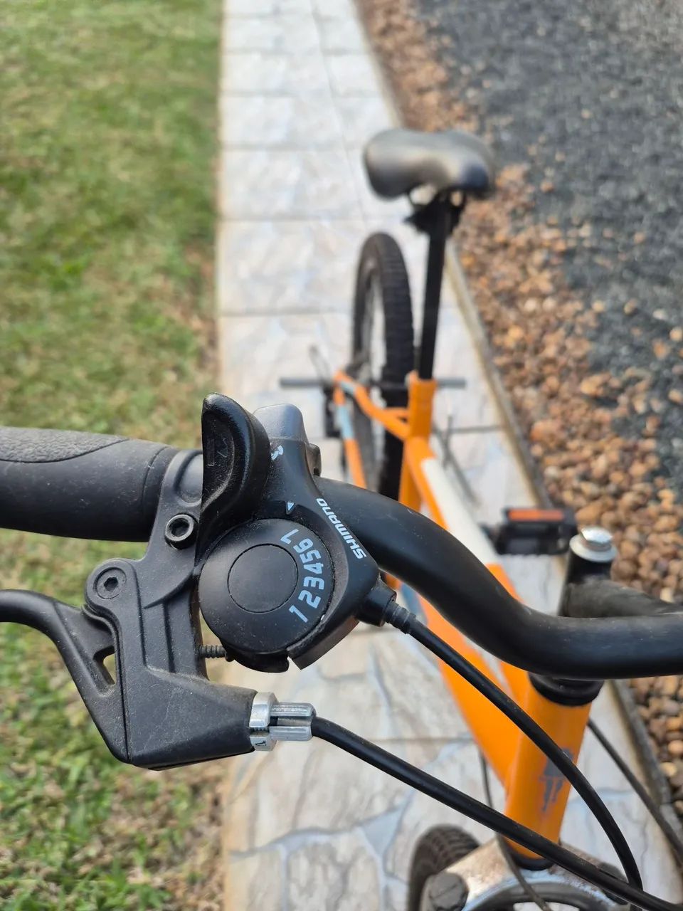 Bicicleta aro 20 e 7 marchas - Foto 2