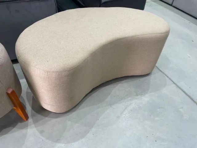 PUFF ORGÂNICO LINHO AREIA (OFERTA DE ÚLTIMA PEÇA)