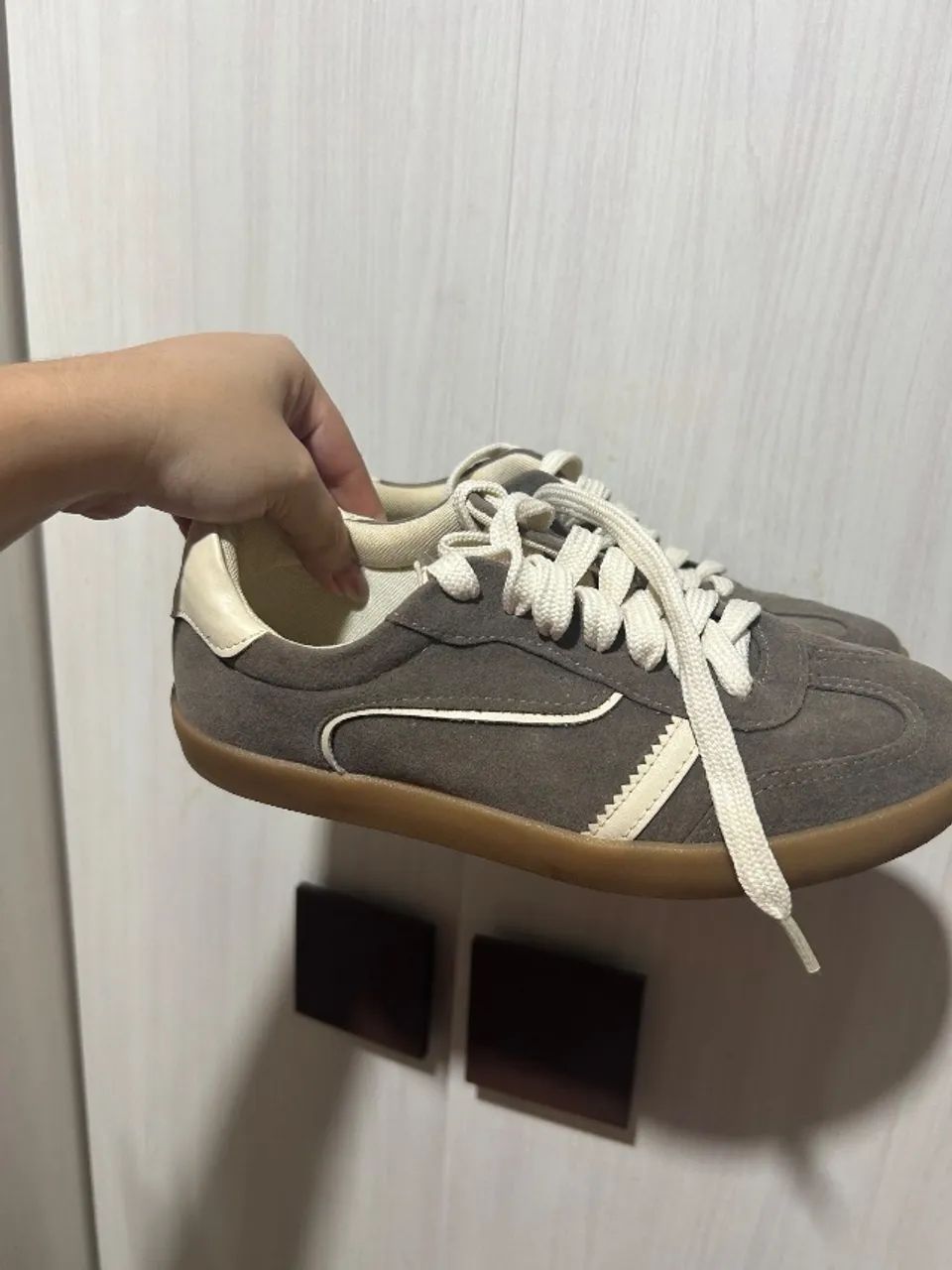 Tênis estilo chuteira feminino 35