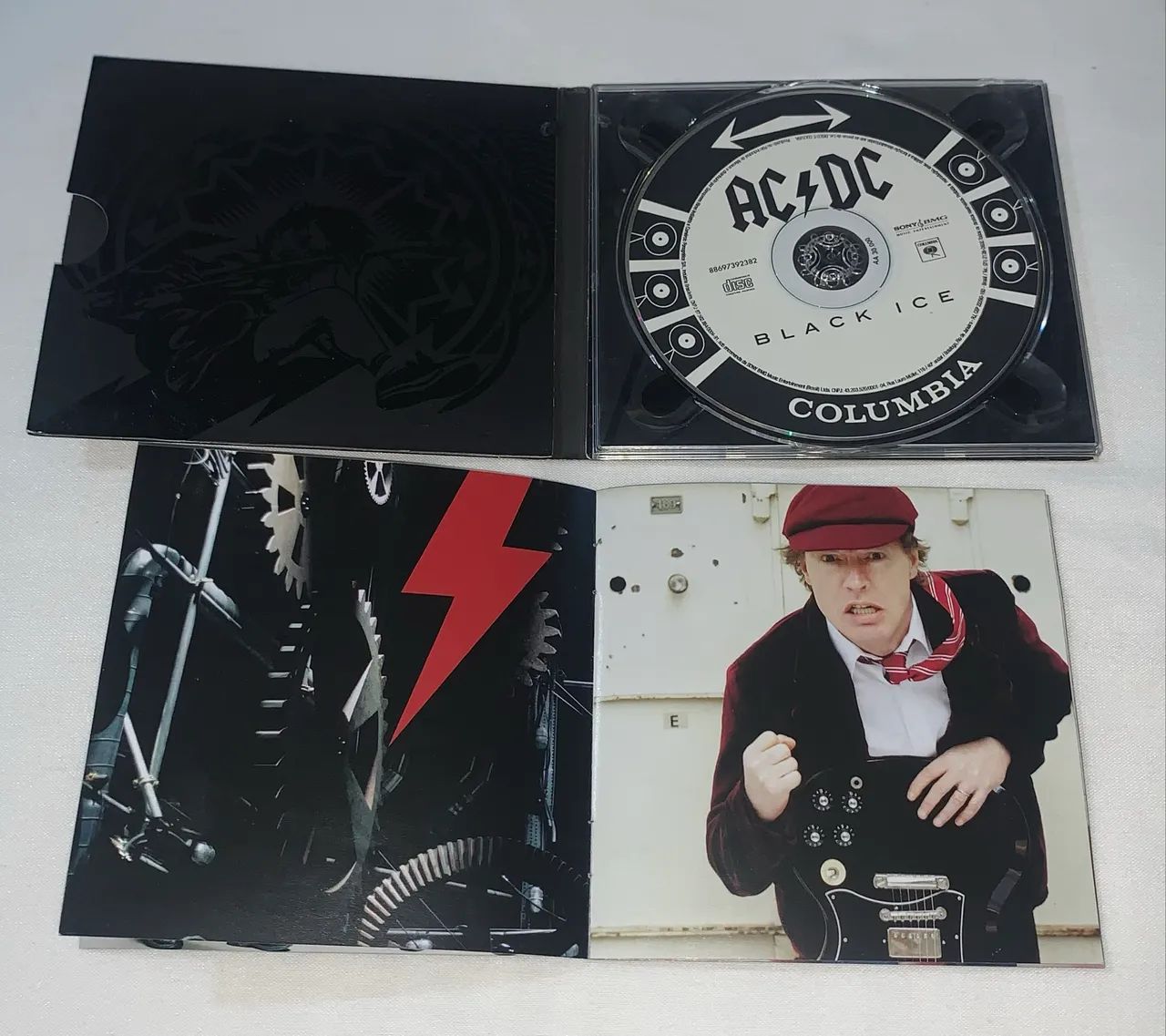 Cd ac/dc black ice impecável raro  - Foto 3