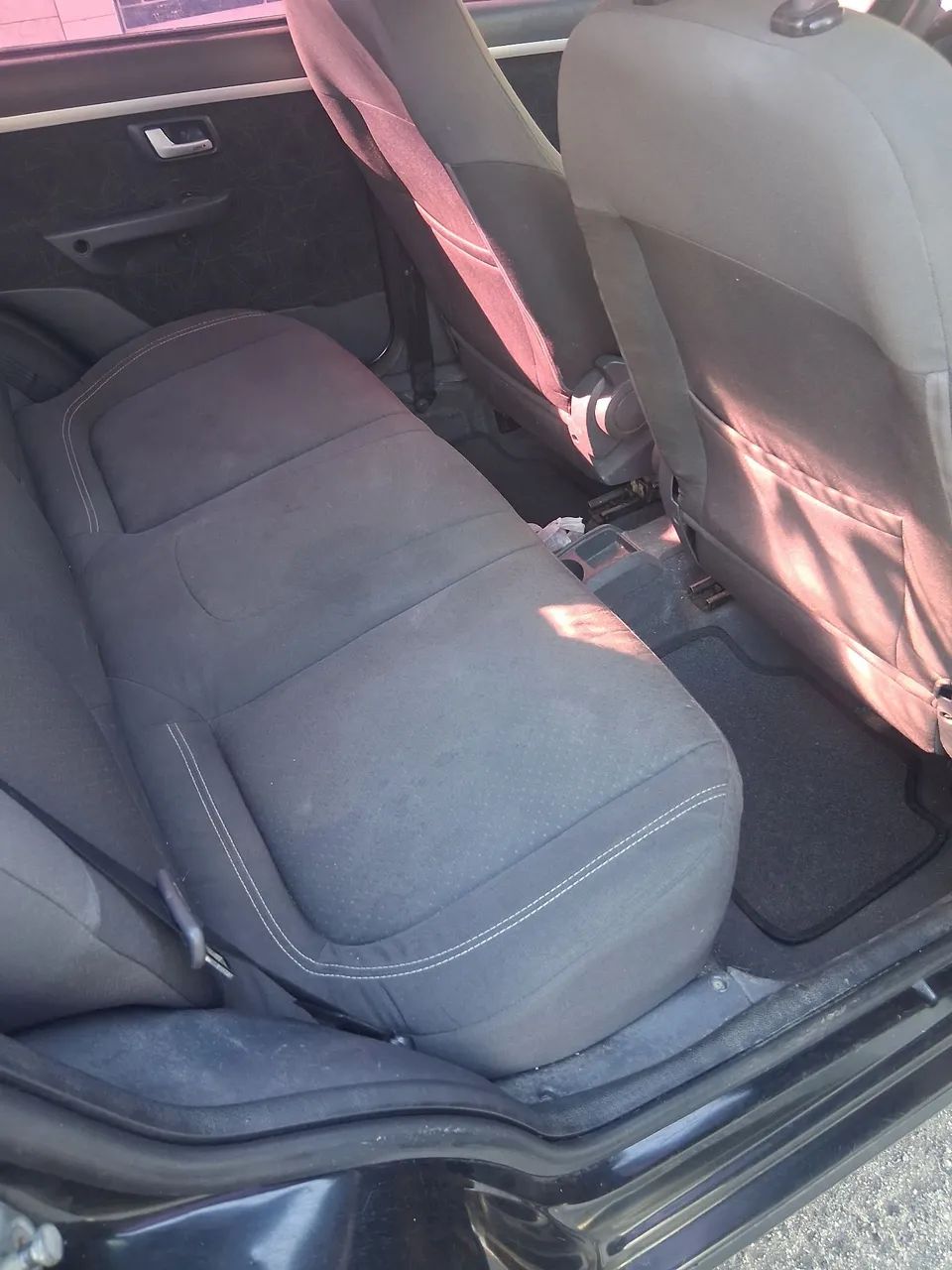 Fiat Siena Siena HLX Dualogic 1.8 mpi Flex 8V 4p 2010