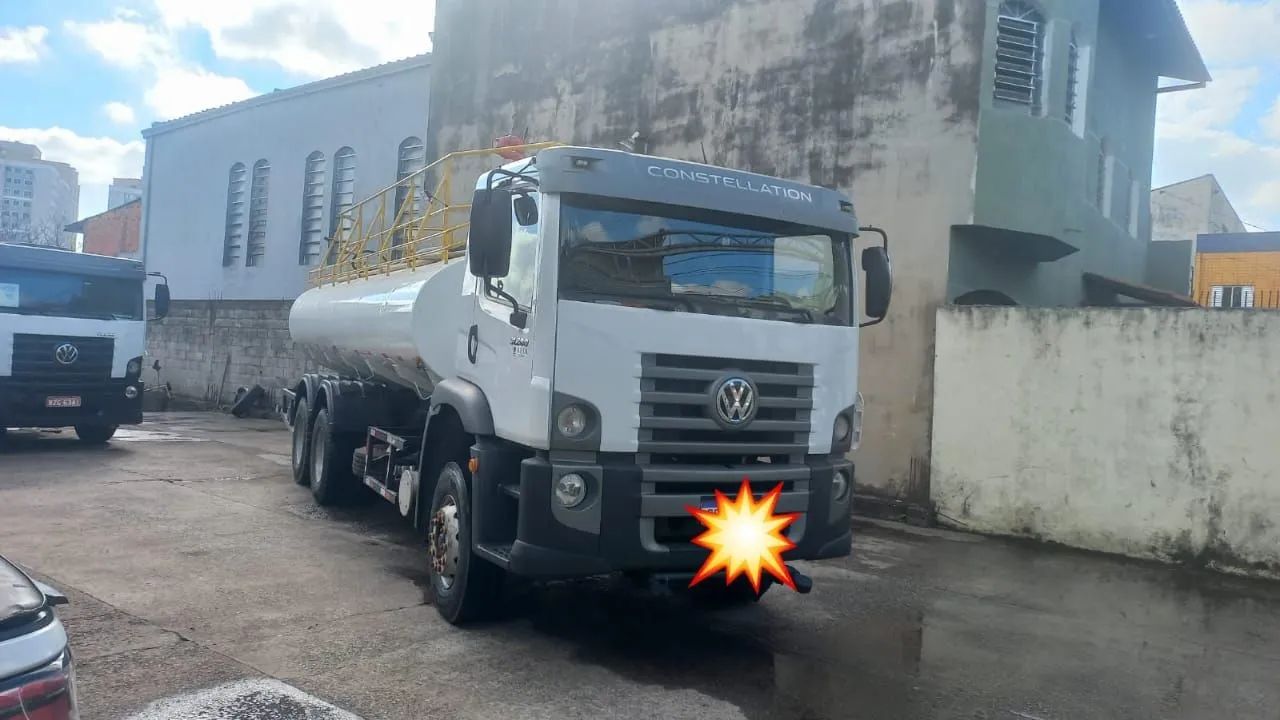 Caminhão pipa 