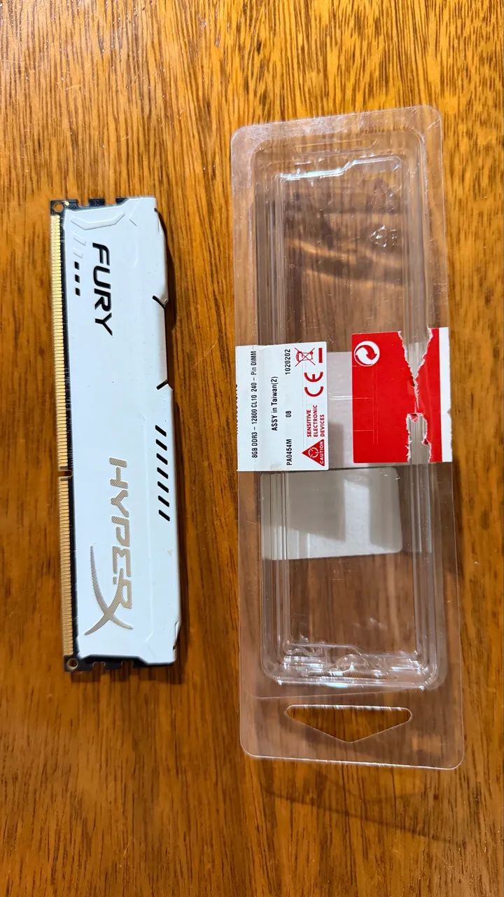 Memória hyperx 8GB 1600MHZ