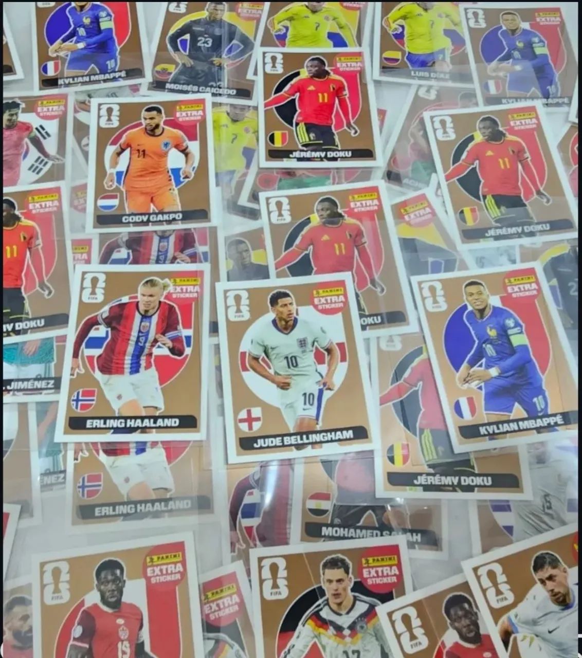 Figurinhas Legends / Extras Copa 2026 - Ouro, Prata, Bronze e Bordô