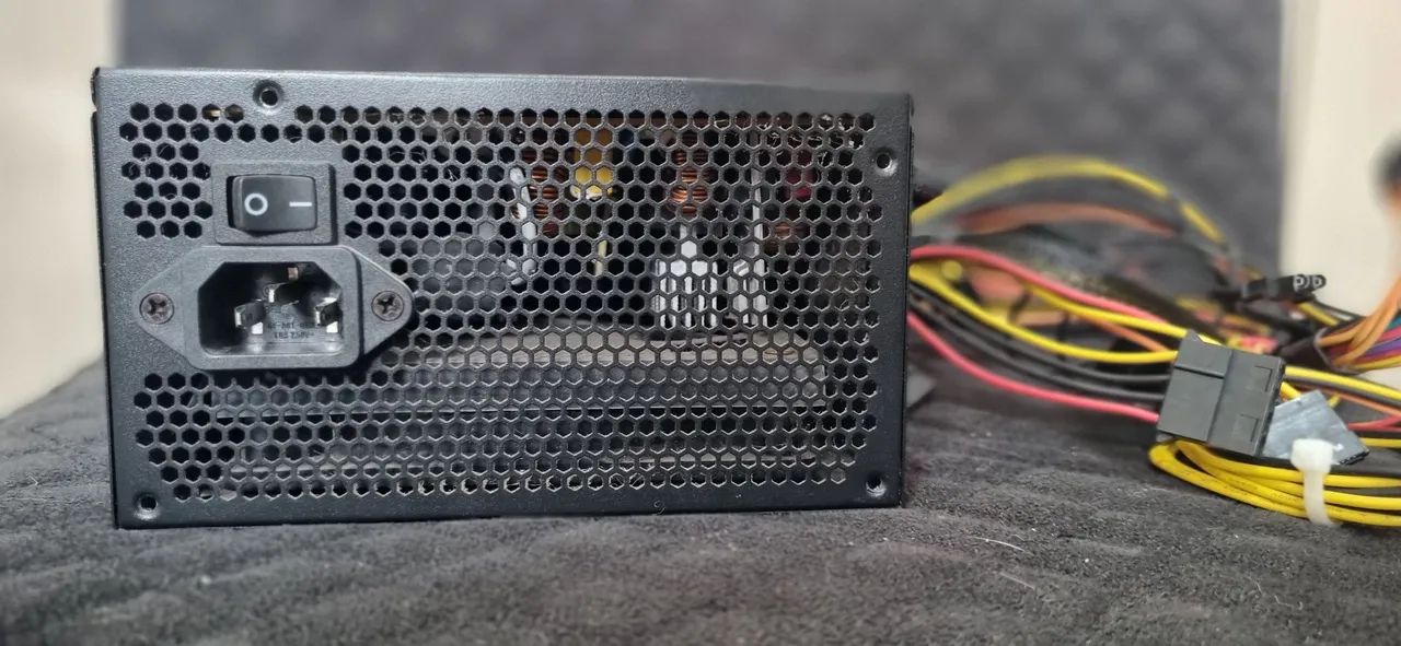 Fonte cooler mater elite 500W v3 - Foto 4