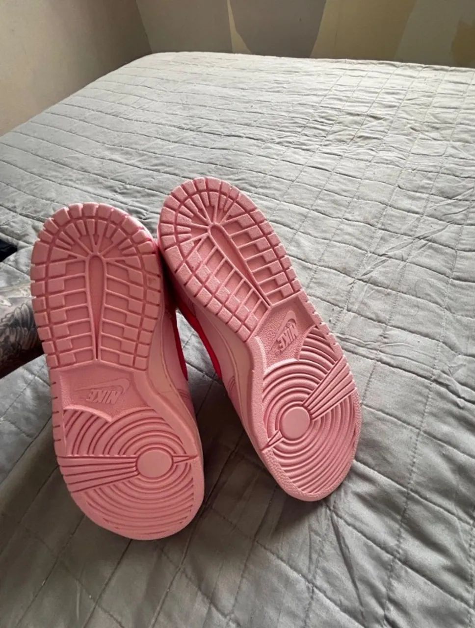 Tênis Nike Dunk Low Triple Rosa  - Foto 3