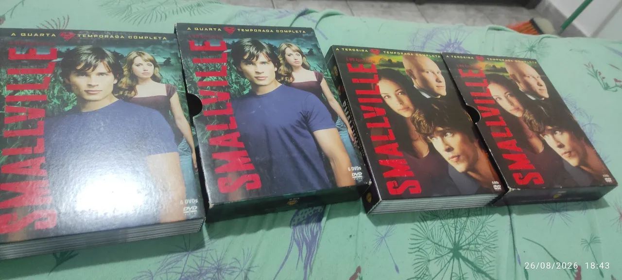 2 box SMALLVILLE (3° e 4° temporadas) - Foto 2