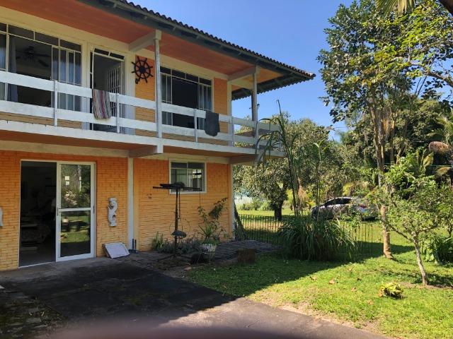 Chácara em Alexandra - Paranaguá na beira de rio com 2 casas + barco e veleiro