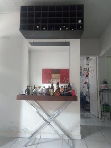 Adega espelho e aparador