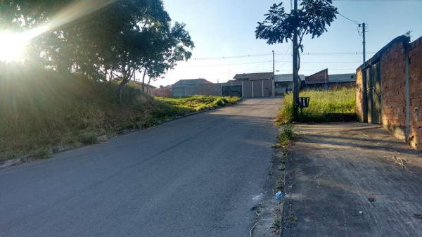 Casa com 3 quartos - Bairro Jardim Ipanema em Goiânia - Foto 10