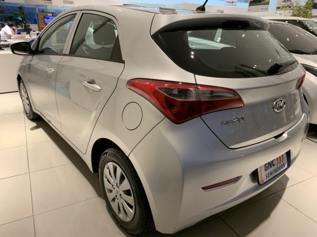 HYUNDAI HB20 1.0 COMFORT PLUS 12V FLEX 4P MANUAL. - Foto 4