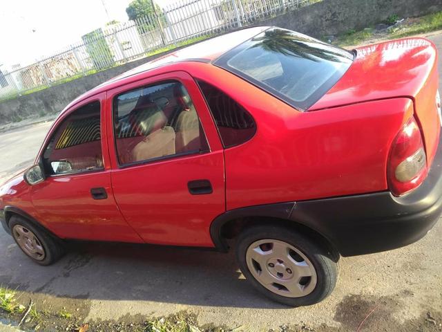 Corsa 96 04 portas em dias