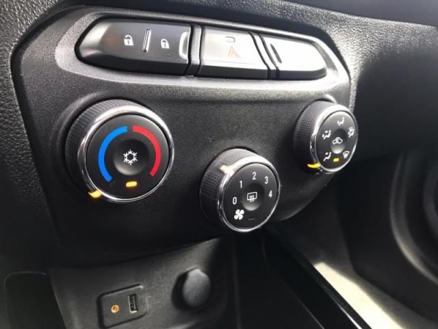 CHEVROLET PRISMA 1.4 MPFI LTZ 8V FLEX 2018 - Foto 12