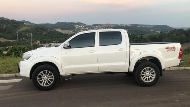 Hilux 2015 SRV 4X4 DIESEL COMPLETA
