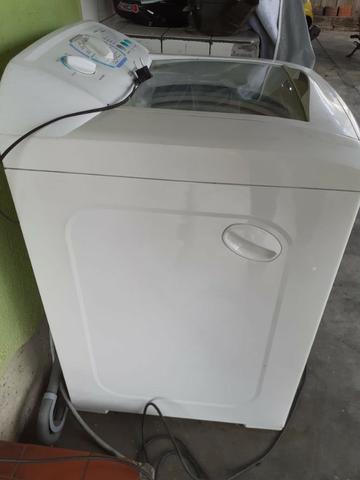 Lavadora de roupas Electrolux 12 Kg - Foto 2