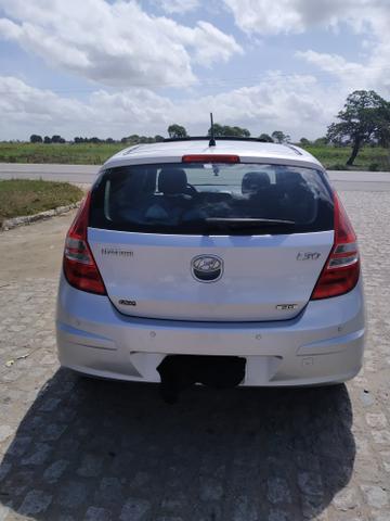 Hyundai i30 com teto solar - Foto 7