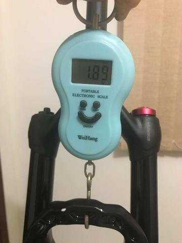 Vendo Suspensão Manitou Machete 29 - 15mm - Foto 4