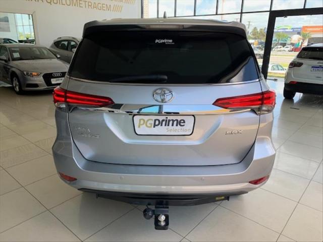 Toyota Hilux Sw4 2.8 Srx 4x4 7 Lugares 16v Turbo i - Foto 4