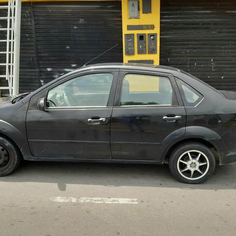 Fiesta sedan 2006 6.000mil