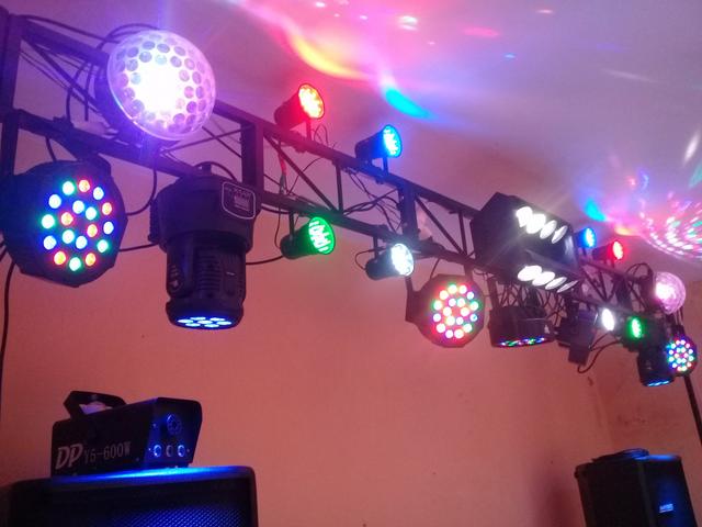 Equipamento profissional de iluminação