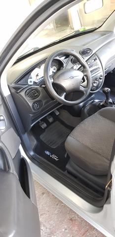 Focus hatch 1.6 Completo Top* - Foto 12