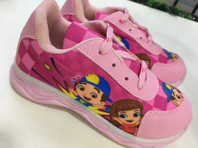 tenis de luzinha para bebe