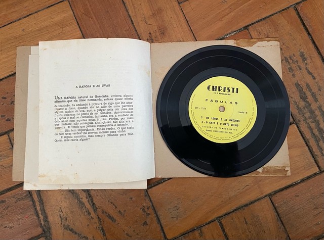 Vinil 20cm contos infantis anos 50/60 - Foto 2