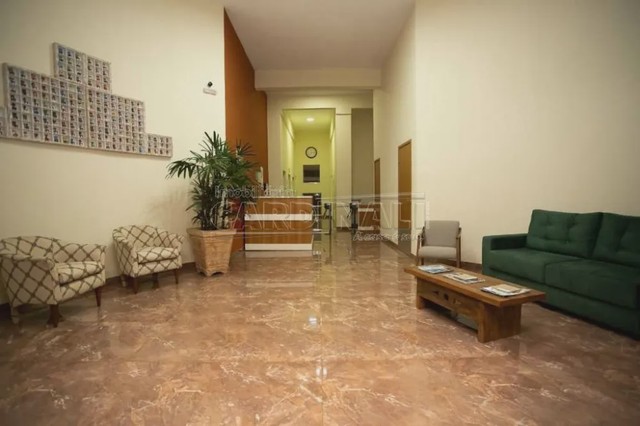 Comercial Sala / Salão com Condomínio em São Carlos - Foto 2