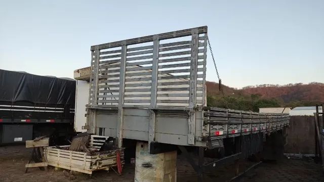 carroceria para caminhão truck, estilo tabaiana cor prata 