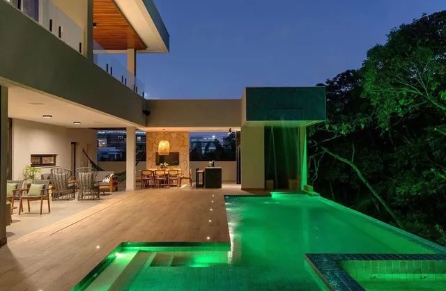 Casa Top 4 suítes 715m em Alphaville 2