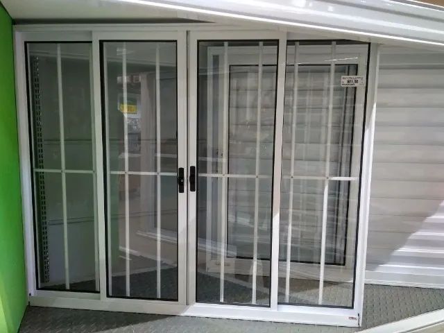 Janelas,corrimão, box de banheiro (Esquadria São Francisco) - Foto 3