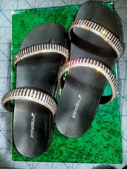 Sandália com strass  - Foto 2
