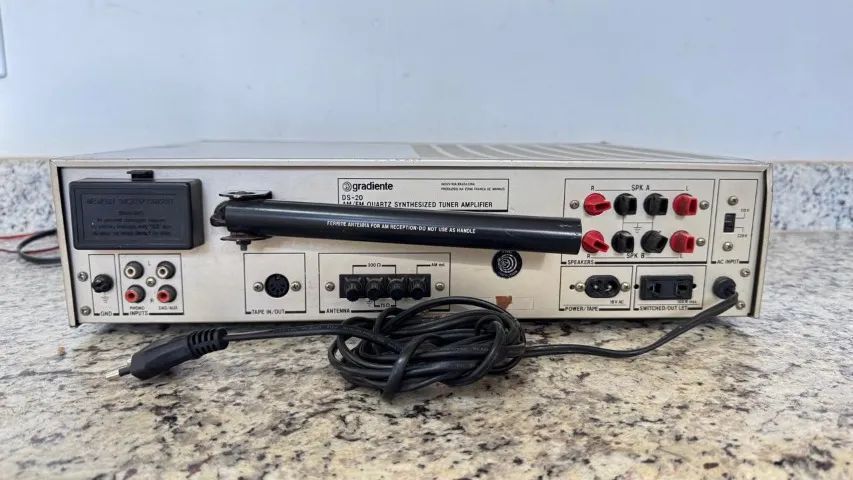 Sintonizador / Receiver Gradiente DS20 - Foto 3