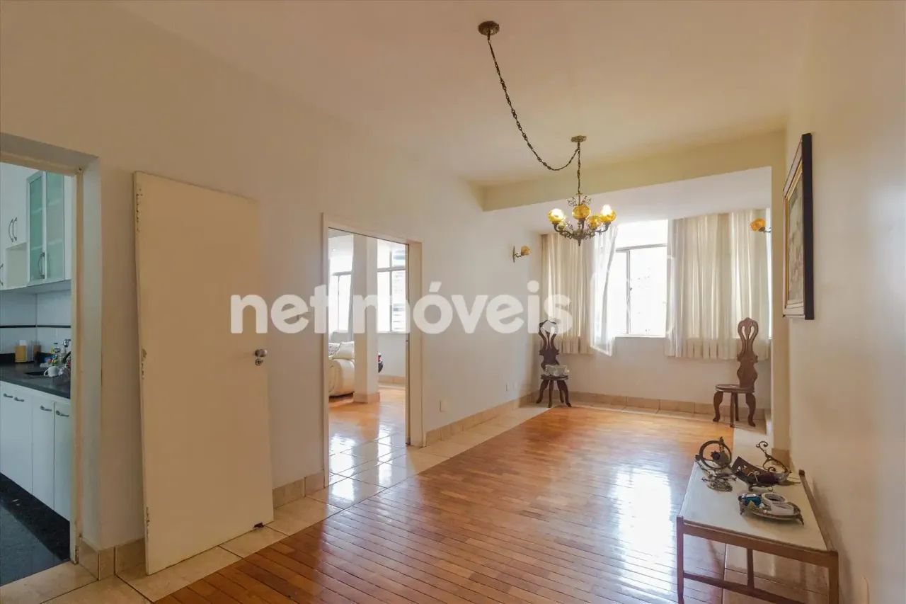 Cobertura de 5 quartos à venda no Centro!