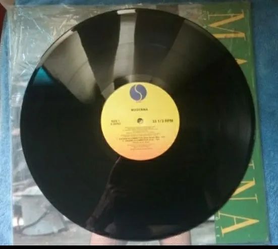 Disco de Vinil Importado Madonna - Causing a Commotion - Foto 4