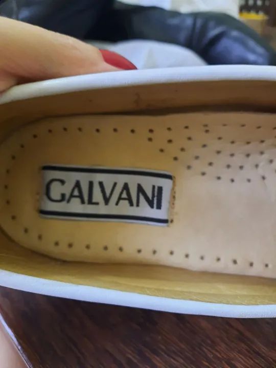 Sapato galvani N 37 em couro legítimo  - Foto 4