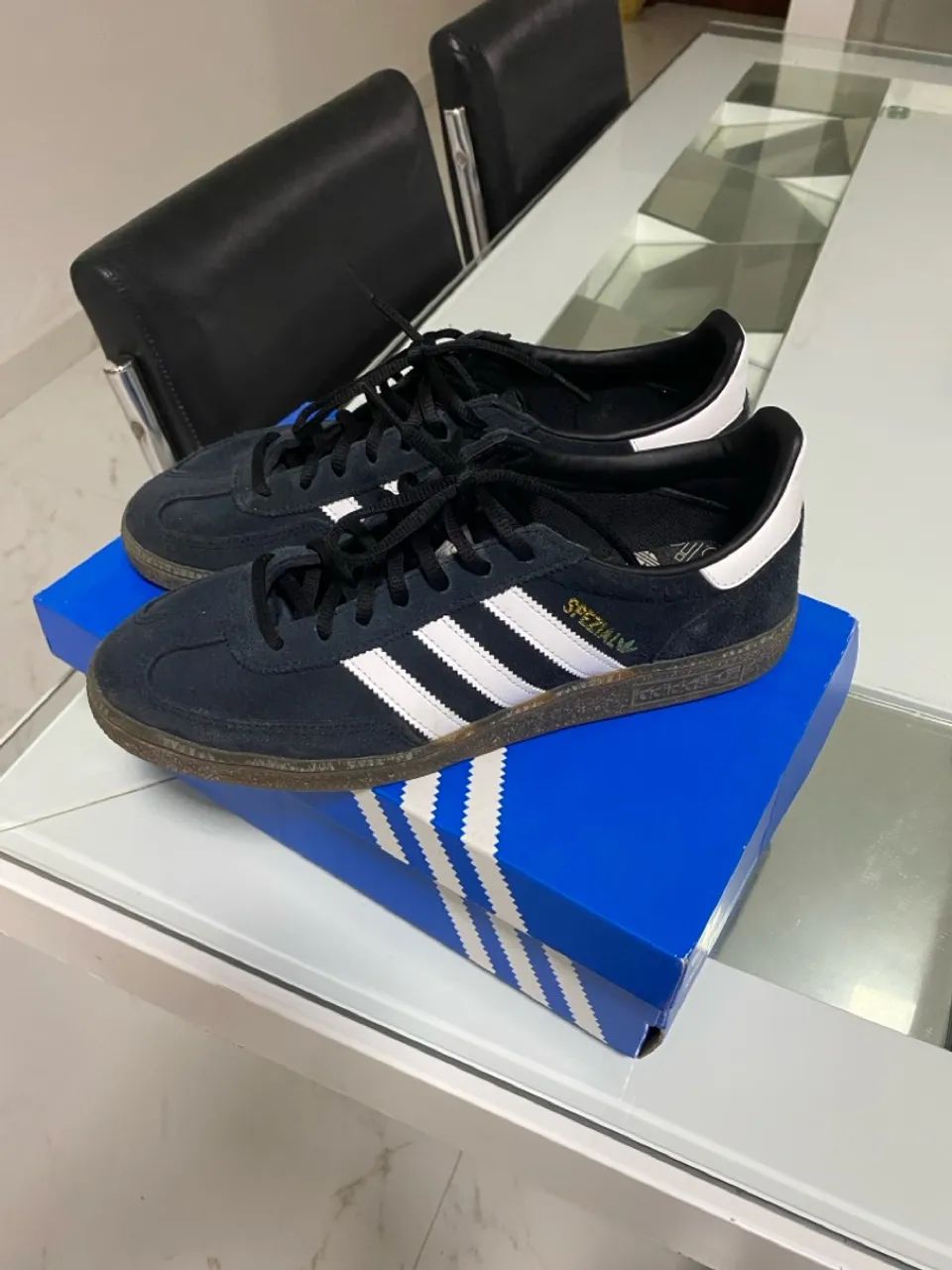 Tênis adidas