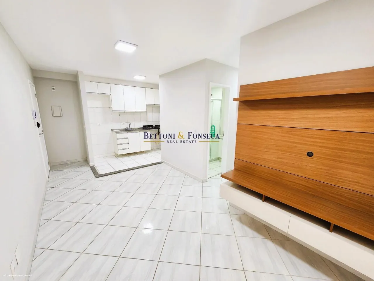 Apartamento de 3 quartos - Village Parana, Condominio Clube